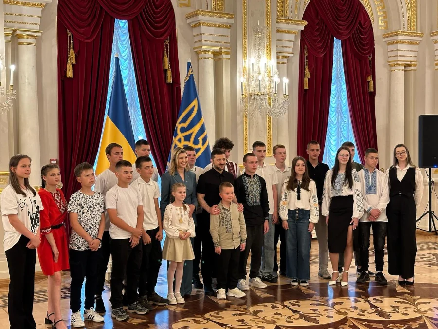 Двоє школярів із Рівненщини отримали відзнаку Президента за порятунок жінки - фото 1