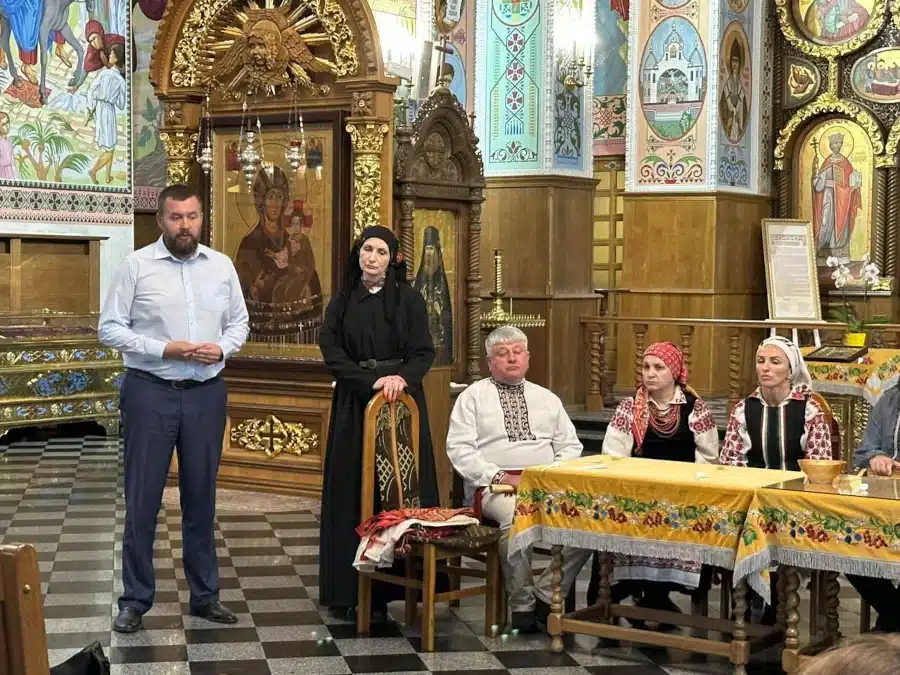 У Рівному показали «Хліб, який їдять після смерті» для жінок, що втратили рідних на війні - фото 4