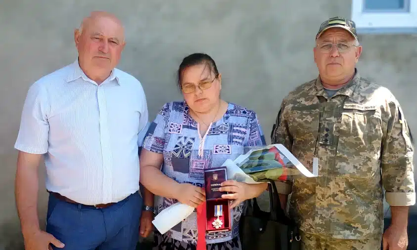 Мамі загиблого Захисника Вадима Павловського вручили орден «За мужність»