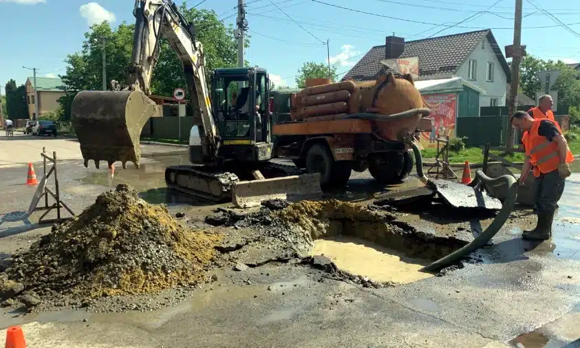Через ремонт водопроводу 25 червня частково відсутнє водопостачання у Рівному