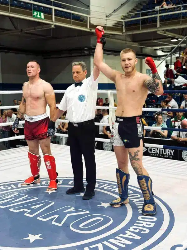 Рівненські кікбоксери тріумфально виступили на Чемпіонаті світу в Будапешті - фото 1