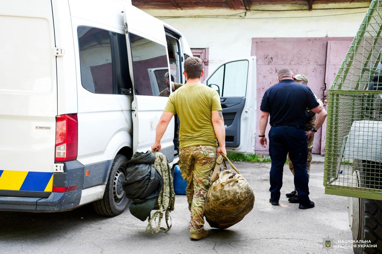 Бійці стрілецького батальйону з Рівненщини вирушили на передову