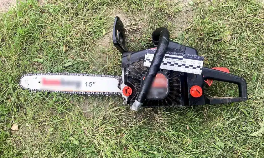 На Рівненщині чоловік викрав інструменти з будинку односельця