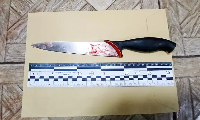 У Дубні чоловік поранив знайомого ножем під час пиятики: зловмисника затримано