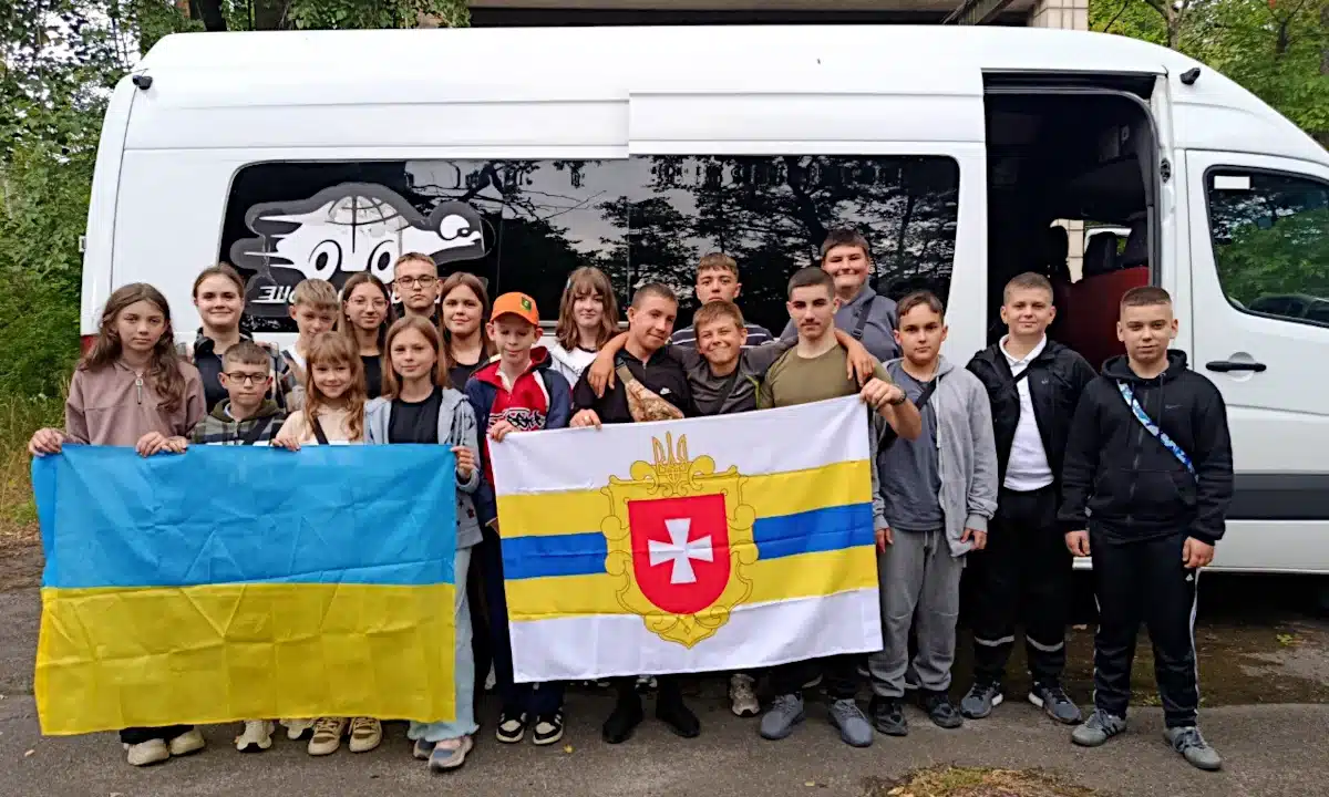Ще 19 дітей з Рівненщини вирушили на відпочинок до «Артеку»