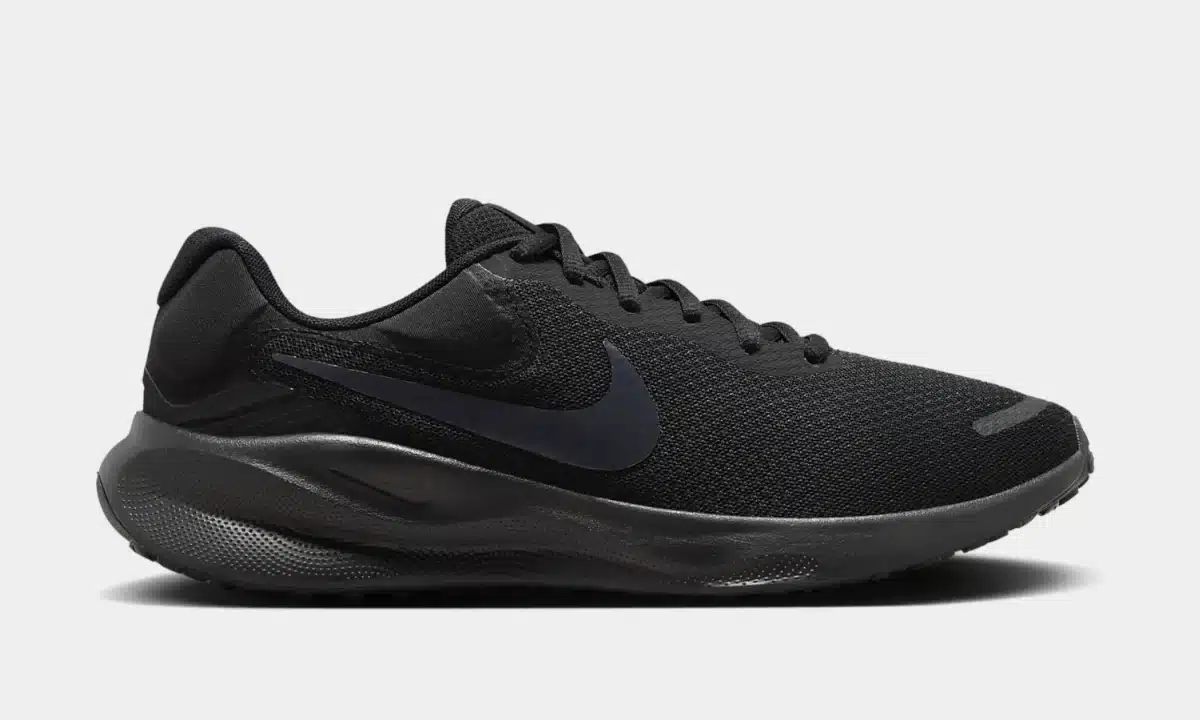 Революція на бігових доріжках: як Nike змінює правила гри у світі спортивного взуття
