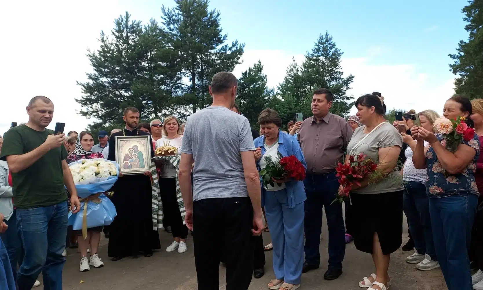 На Рівненщину повернулися троє військовополонених, звільнених під час обміну