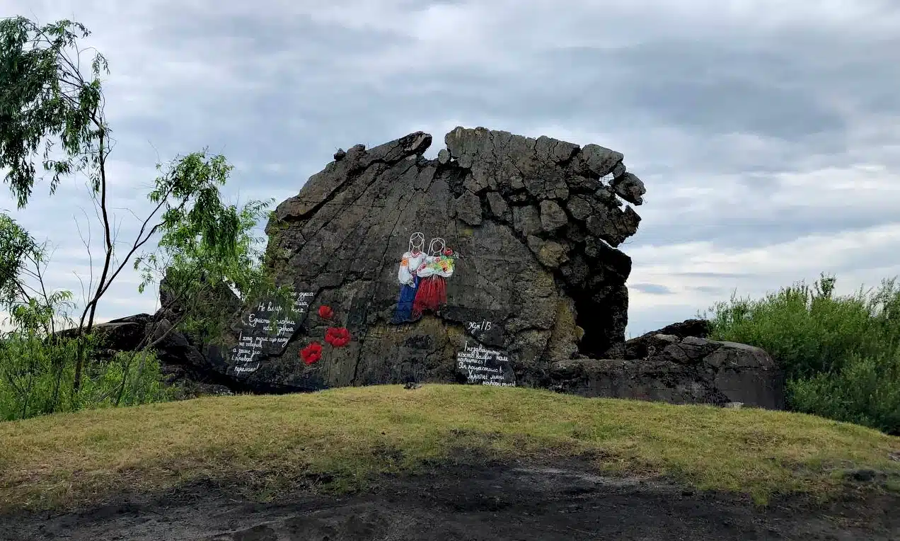 Фортеці минулого: бетонні бункери Рівненщини, які досі тримають оборону часу