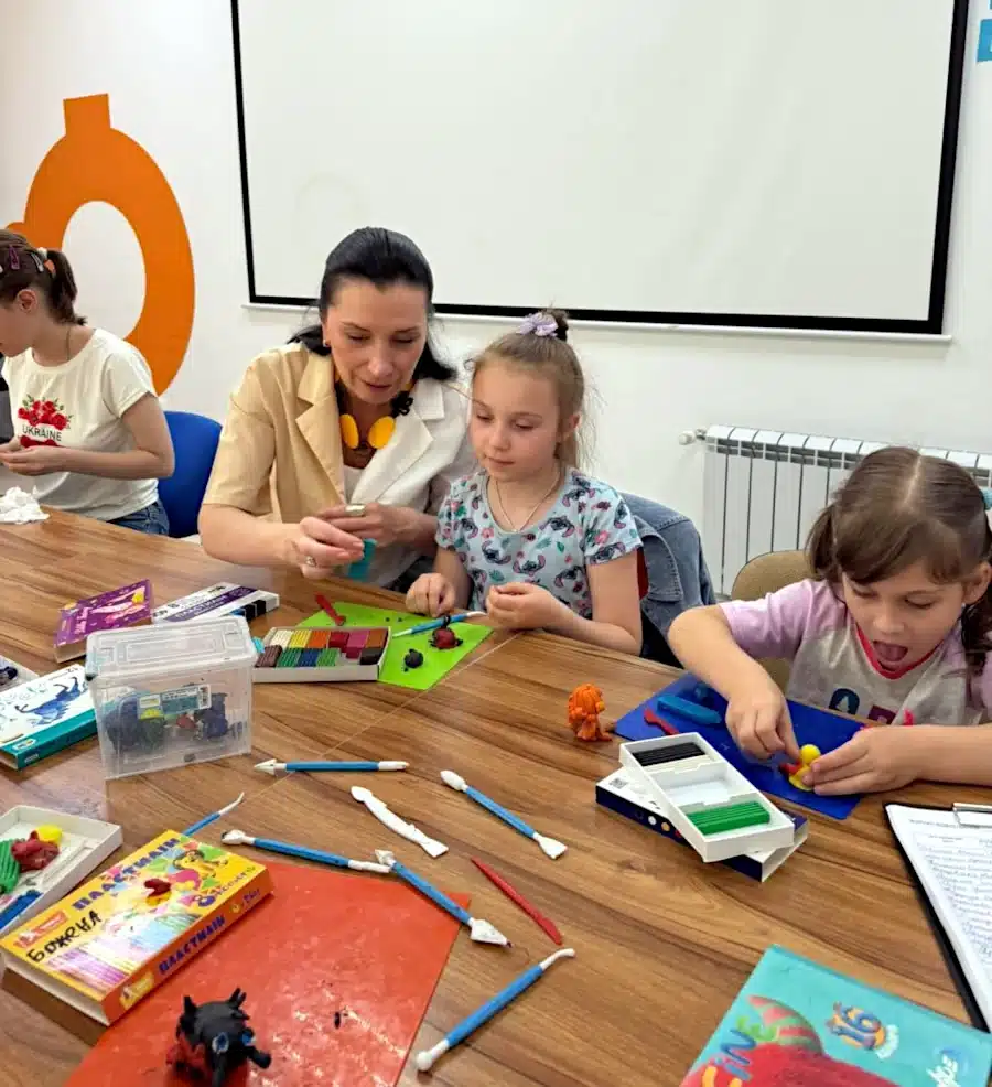 Культура не здається під обстрілами: на Рівненщині реалізують мистецькі проєкти спротиву - фото 1