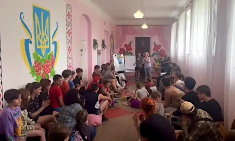 «Пліч-о-пліч» із дітьми війни: Гощанська громада приймає юних гостей із прифронтових регіонів - фото 1