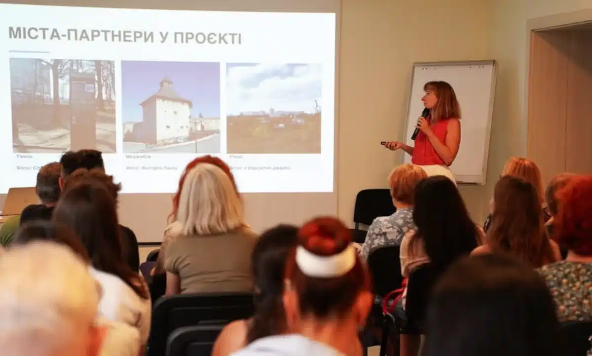 «Єврейка» оживає у пам’яті: історики презентували дослідження про простір трьох кладовищ на Литовській