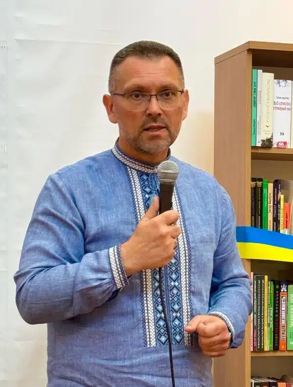 У польському Рибніку відкрили «Українську книжкову поличку» - фото 1