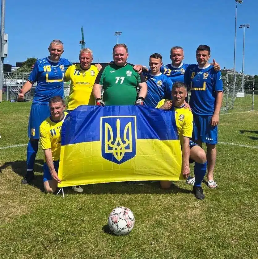 Лікарі з Рівненщини вибороли «бронзу» на Чемпіонаті світу з футболу серед медиків - фото 1