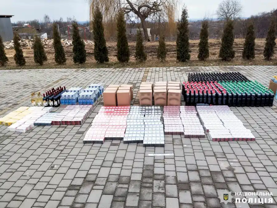 Чотирьох мешканців Рівненщини підозрюють у створенні підпільного алкогольного бізнесу - фото 3