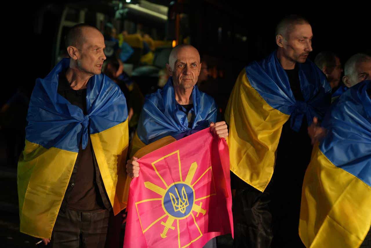 Україна повернула з полону захисників у межах дев’ятого етапу обміну
