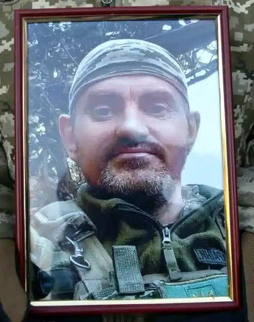 Родині загиблого Героя з Курозван вручили орден «За мужність» III ступеня - фото 1