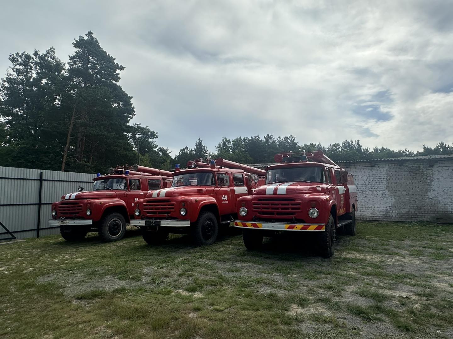 Парк «Пуща Радзівіла» отримав пожежні автомобілі від рятувальників