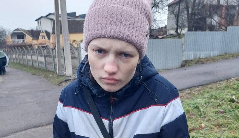У Рівненському районі розшукують 19-річну дівчину