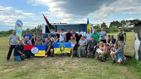 Риболовля для душі: на Рівненщині для військових провели терапевтичні змагання - фото 1