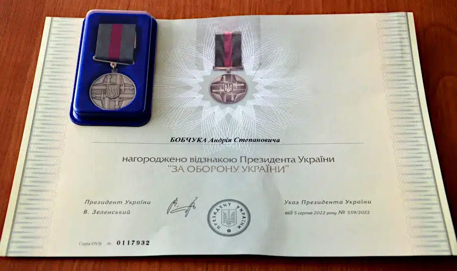 Захисника з Башарівки нагороджено почесною відзнакою Президента України - фото 1