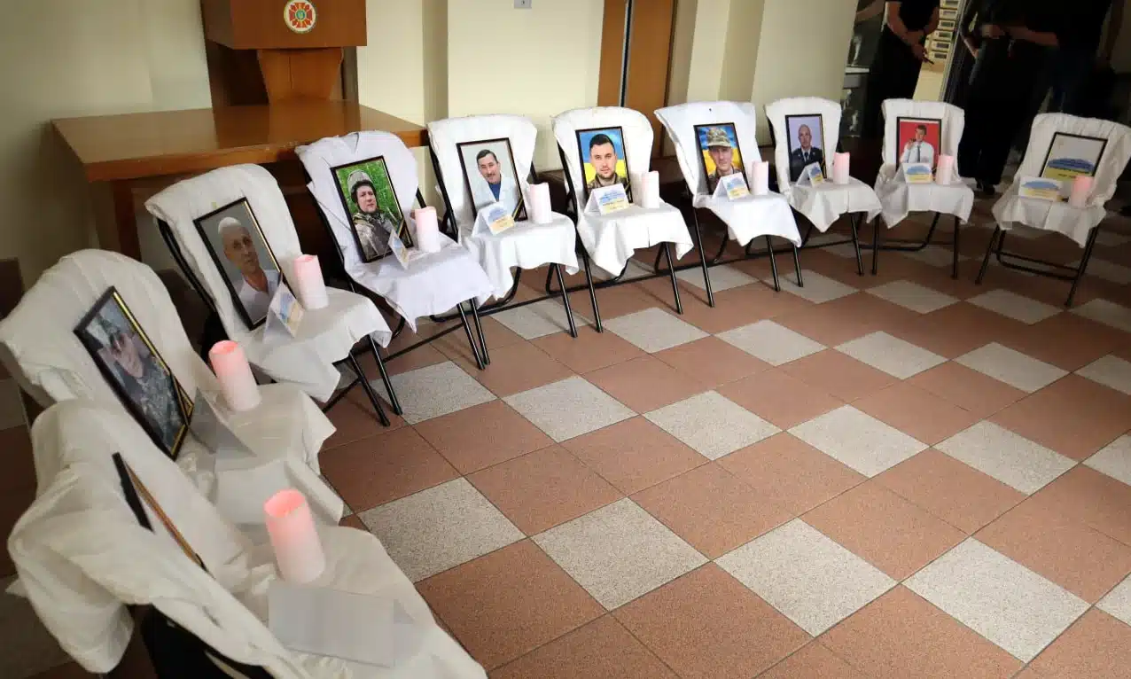 На Рівненщині вшанували памʼять медиків, які загинули під час війни