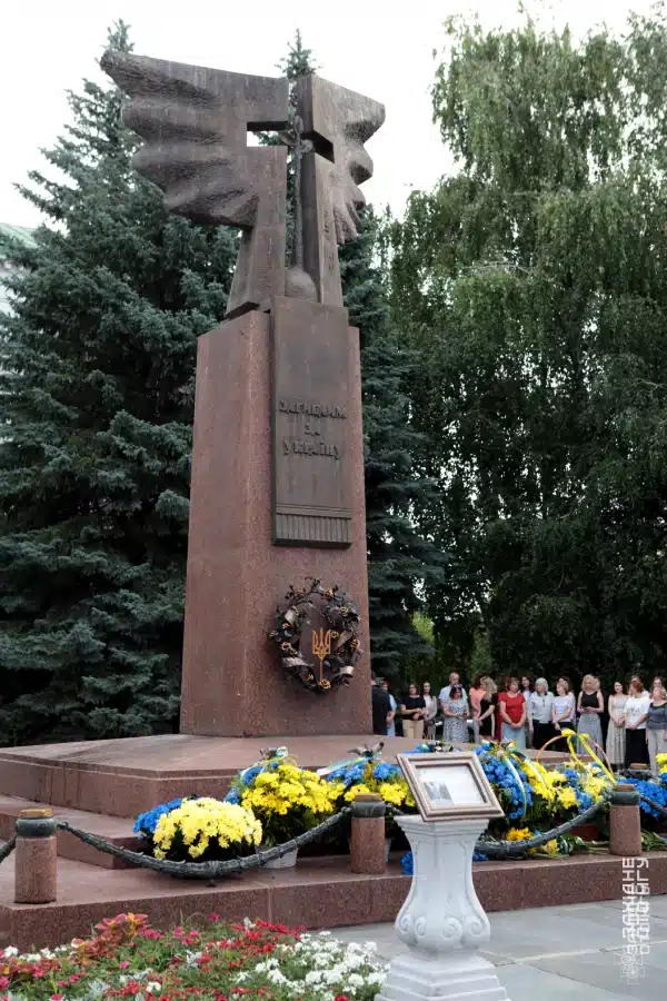Рівненські гвардійці вшанували пам’ять загиблих у полоні - фото 1