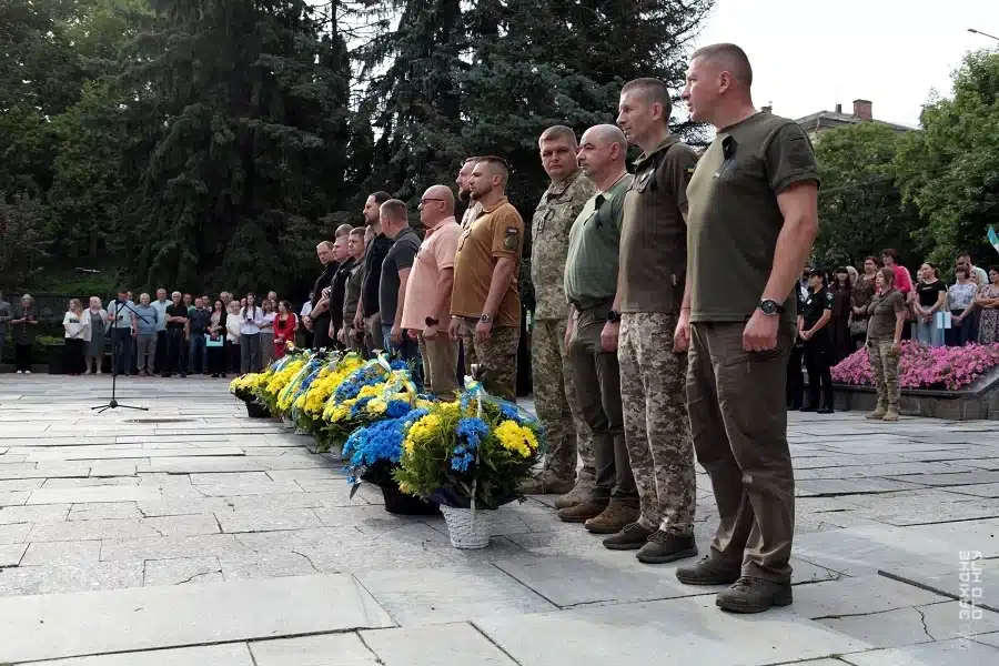 Рівненські гвардійці вшанували пам’ять загиблих у полоні - фото 2