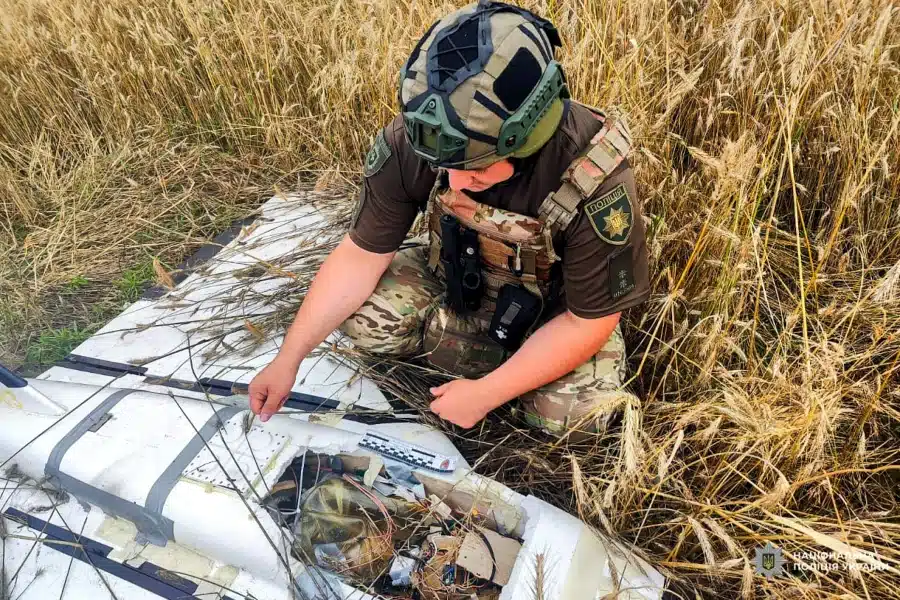 На Рівненщині вибухотехніки знешкоджують уламки ворожих боєприпасів після атак - фото 1