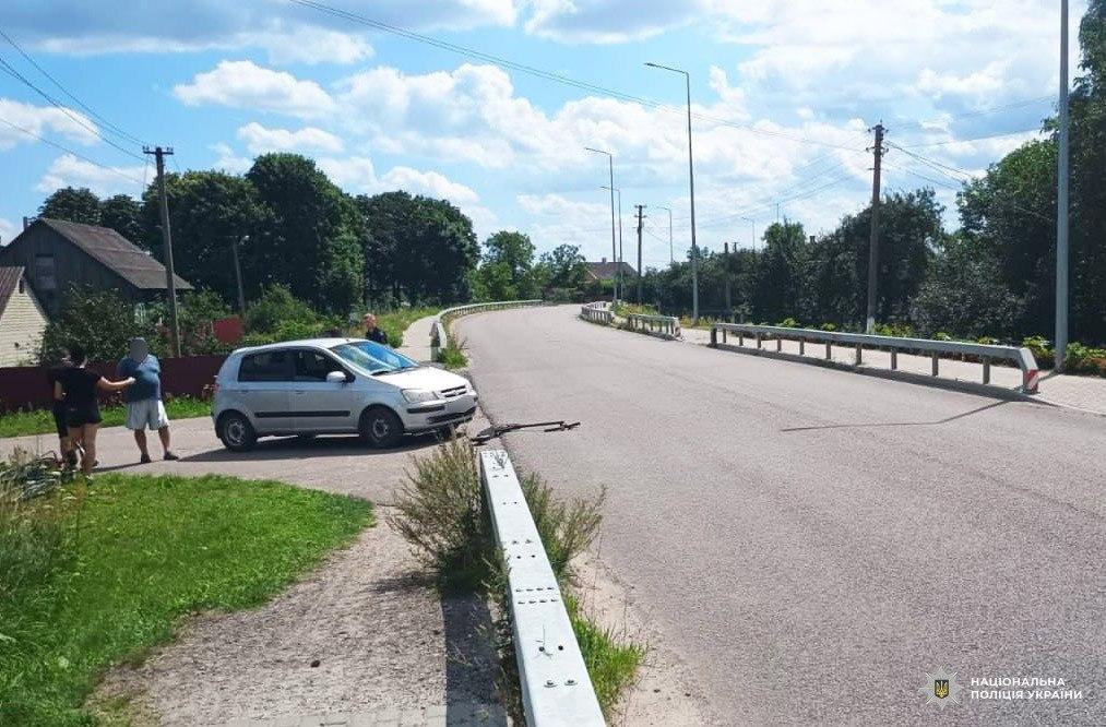 8-річний хлопчик на електросамокаті у Сарненському районі потрапив у ДТП