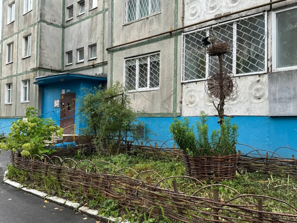 Майстер, що творить із квітів і гілок - фото 4
