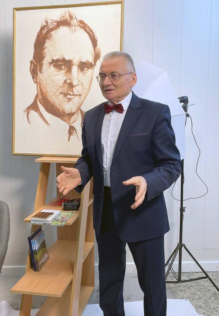 Професор з Рівного заспівав «Bésame Mucho» як Пласідо Домінго - фото 1