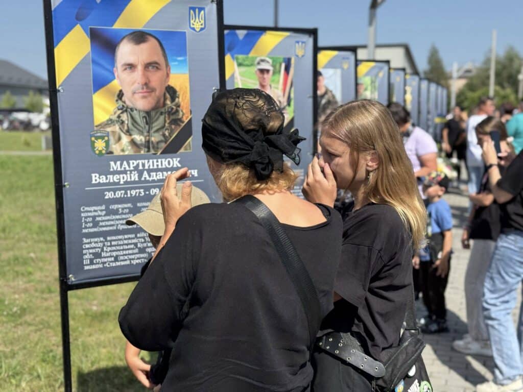 У Клесові відкрили Алею слави загиблим захисникам України - фото 1