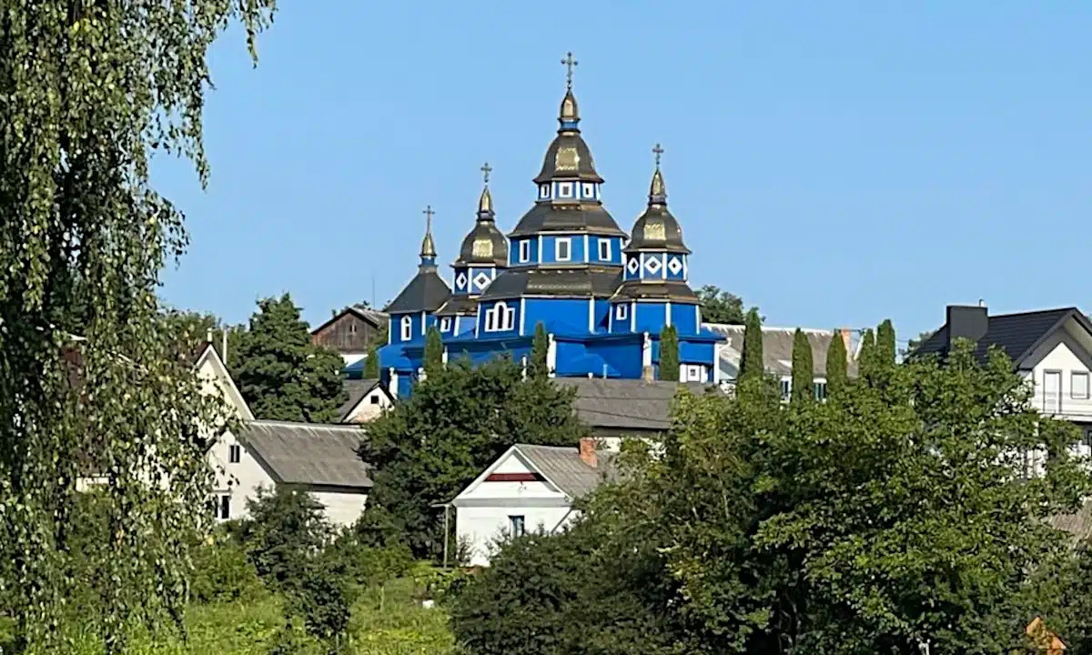 У селі Бронники передали Свято-Покровську церкву Православній Церкві України