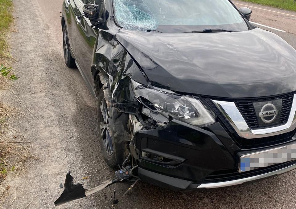 ДБР затримало поліцейського, який збив пішоходів на Рівненщині