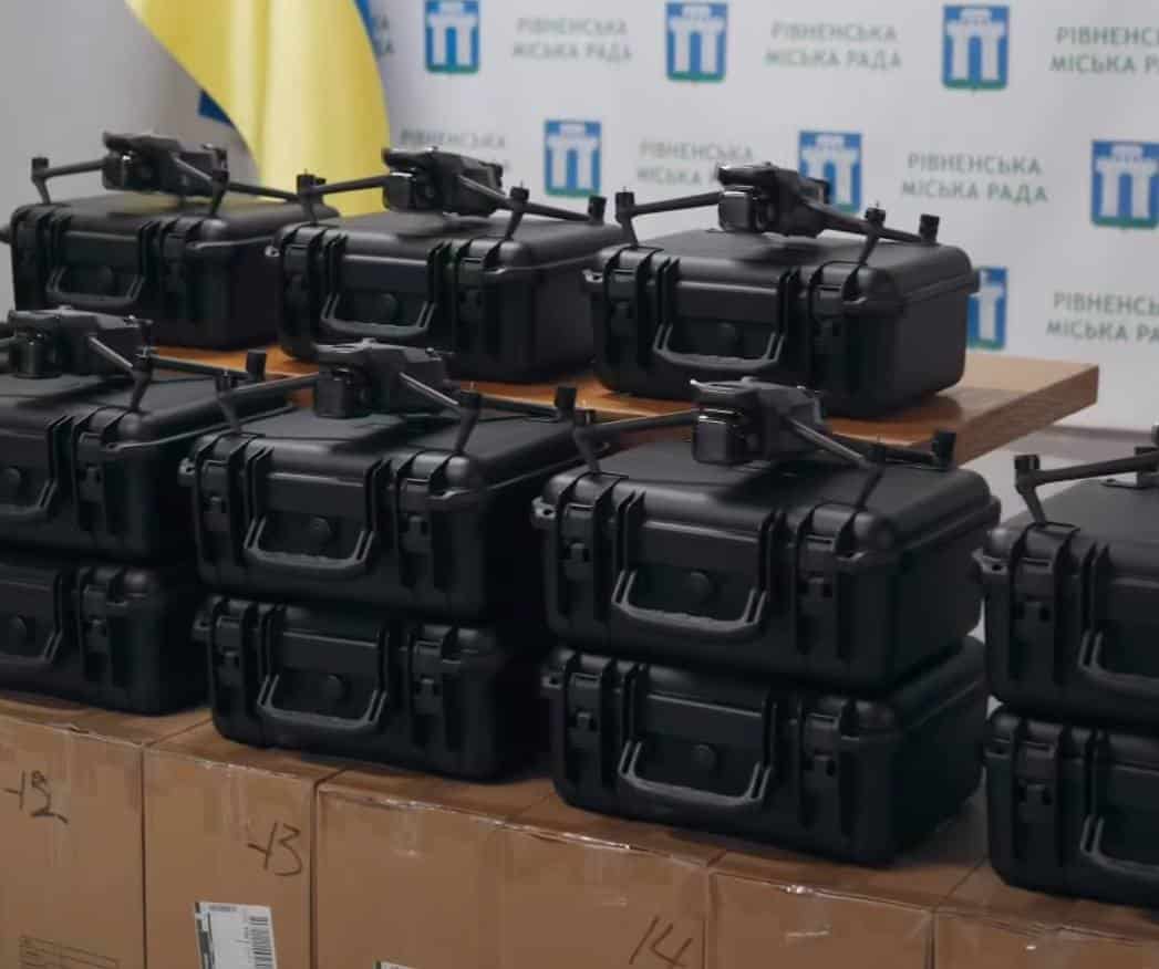 Рівненська громада передала військовим 47 дронів Mavic 3T