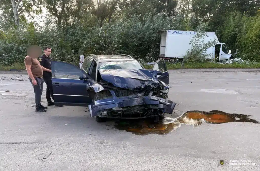 У Здолбунові внаслідок ДТП травмувалися двоє людей - фото 1