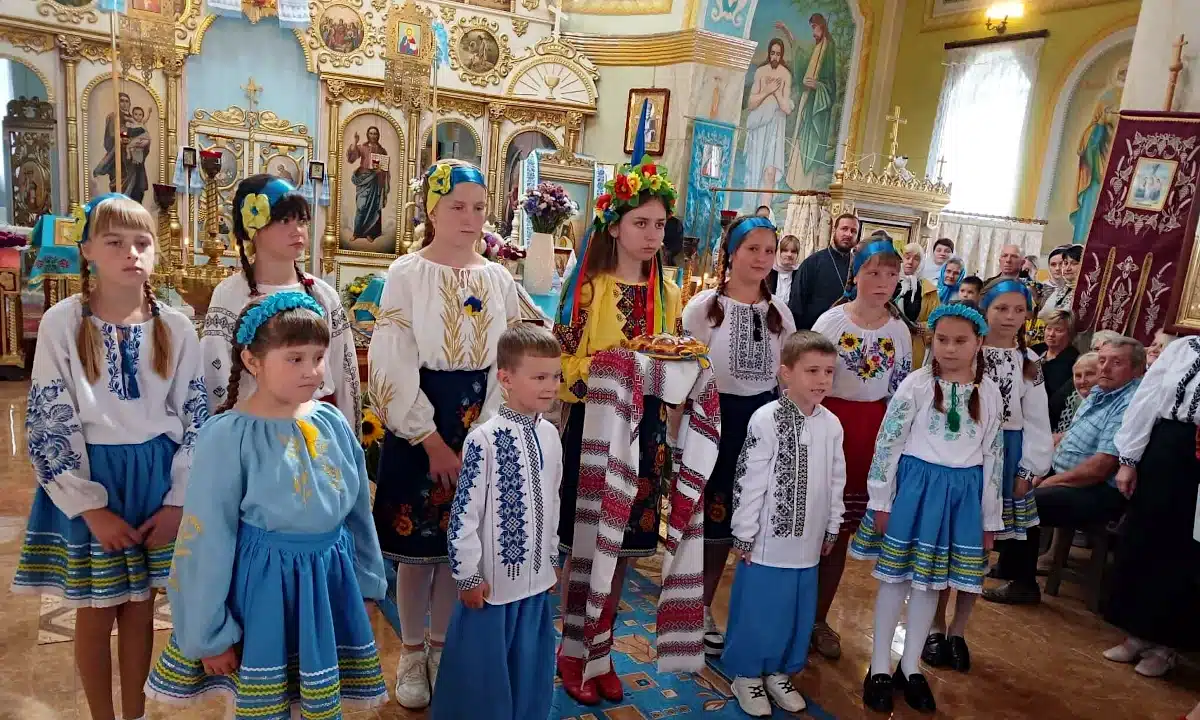 Жителі Дубенщини відзначили День Незалежності України добрими справами