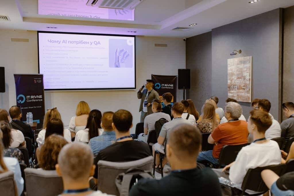 Рівненщина зібрала понад 500 ІТ-фахівців на конференції зі штучного інтелекту - фото 1