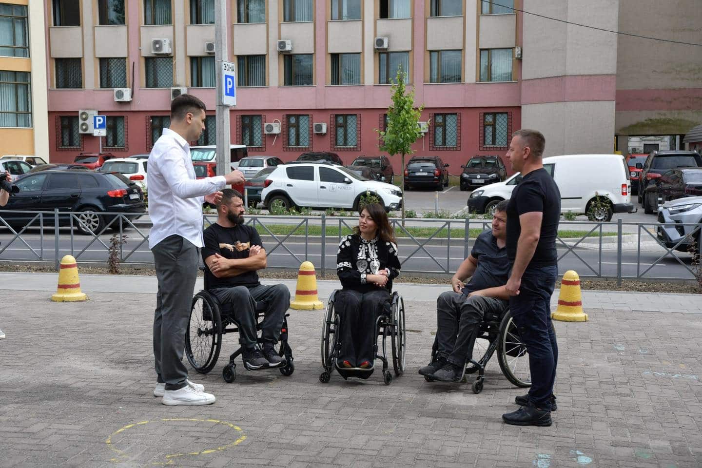 Вперше в Україні: у Рівному відкрили інклюзивний маршрут безбар’єрності