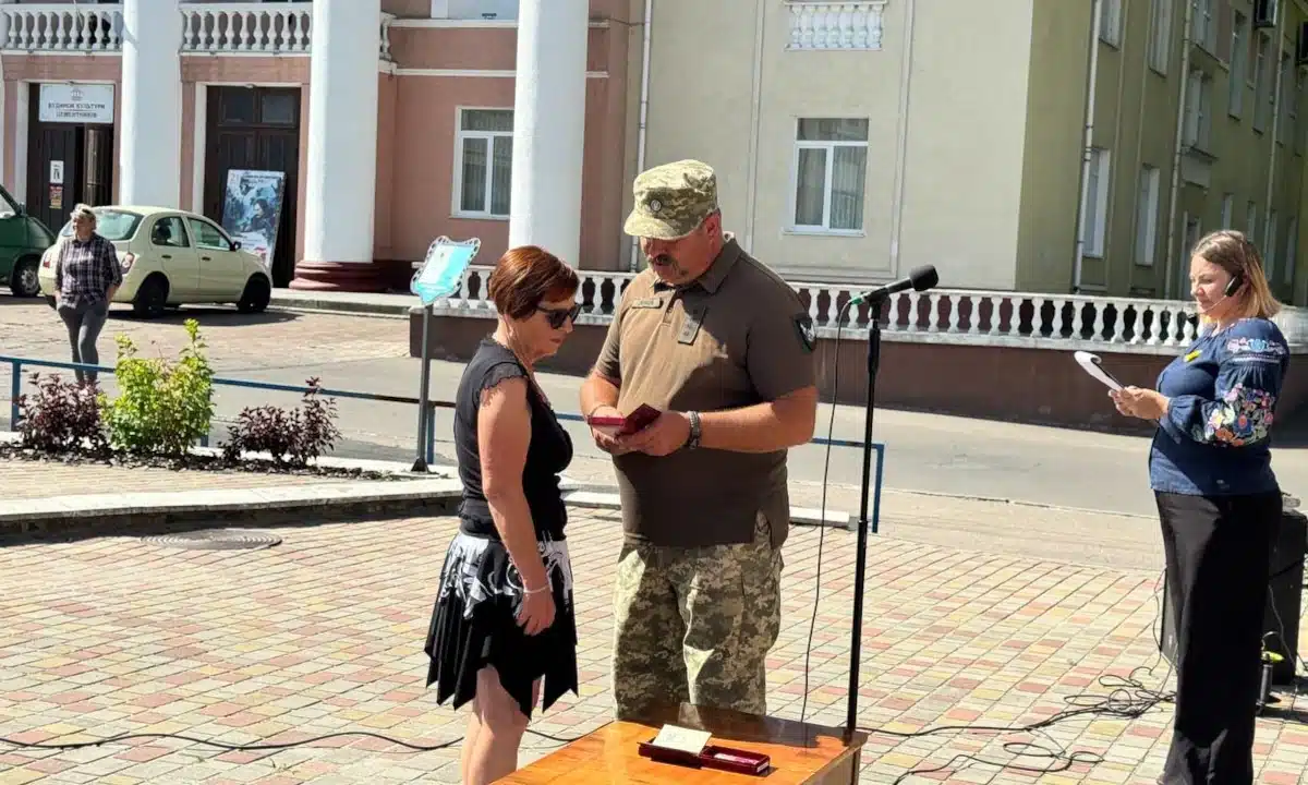 Рідним загиблих воїнів зі Здолбунівської громади вручили посмертні нагороди