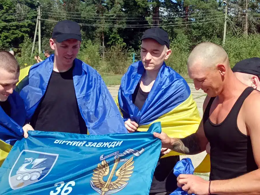 З російського полону повернулися 84 українці, серед них – утримувані з 2014 року - фото 4