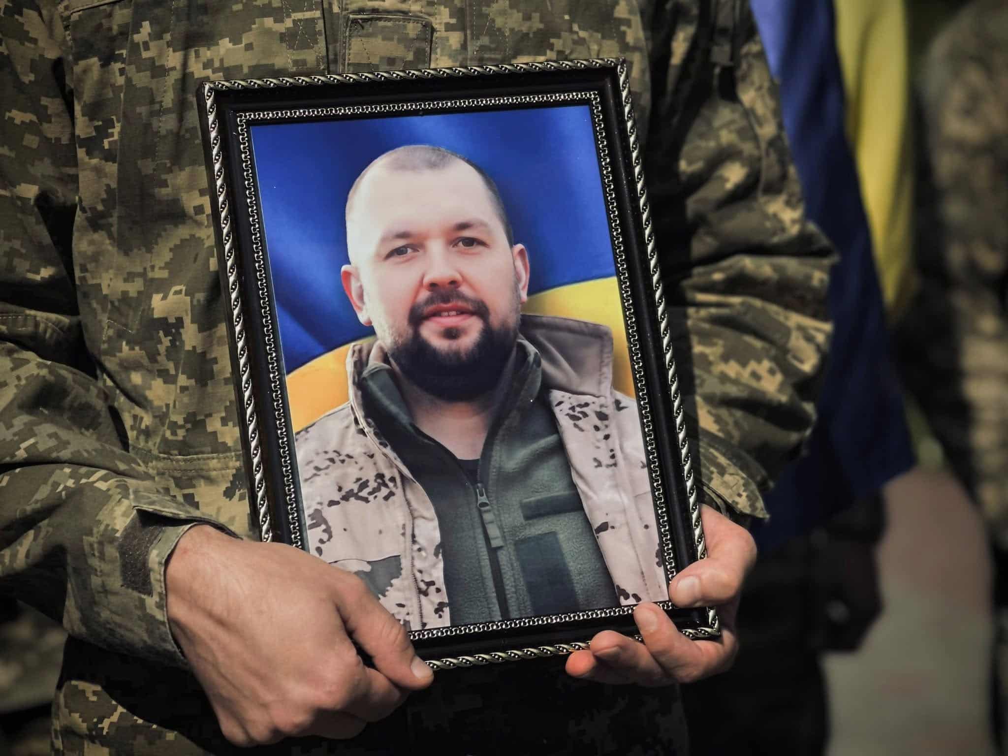 Костопільська громада попрощалася із загиблим воїном Андрієм Лукомським