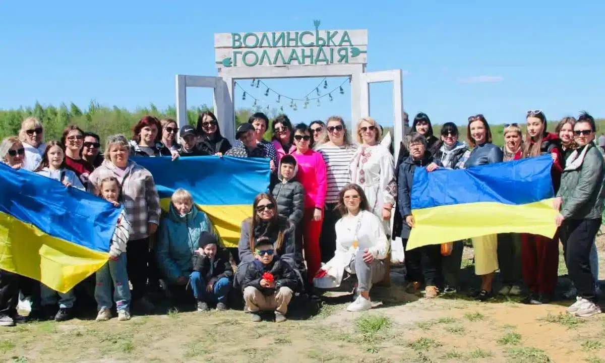 У Костополі родини загиблих воїнів зібрали кошти на дрони та зарядні станції для фронту
