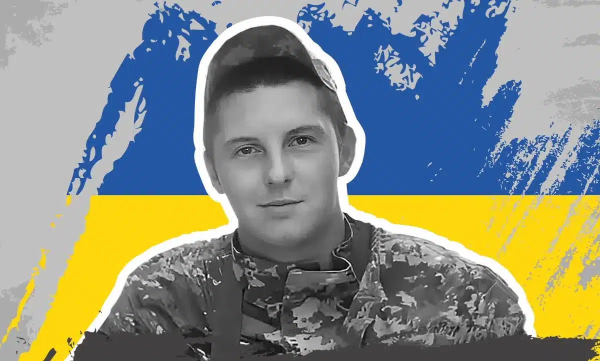 У рівненській гімназії вшанують пам’ять полеглого захисника Євгенія Захоженка