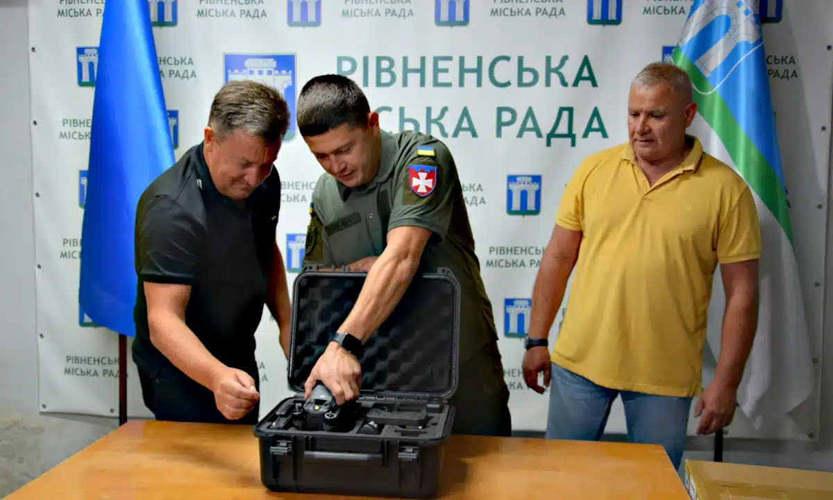 Городоцька громада передала військовим два дрони DJI Mavic 3 Thermal
