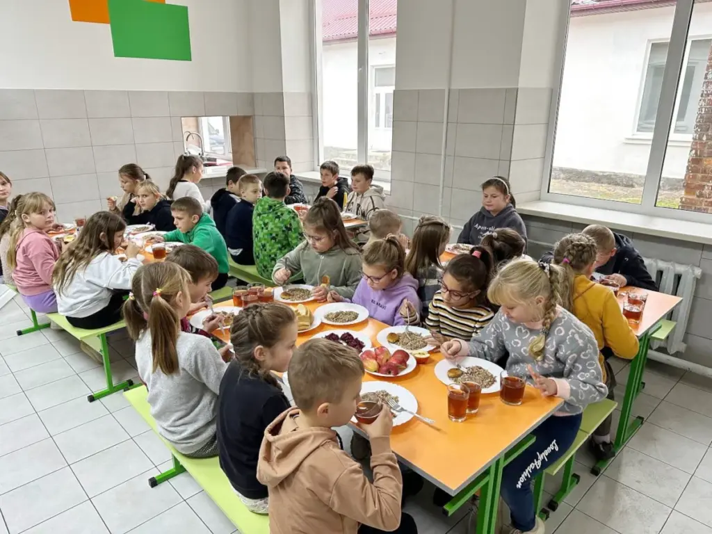 kharchuvannia-shkoly-rivnenshchyny-02