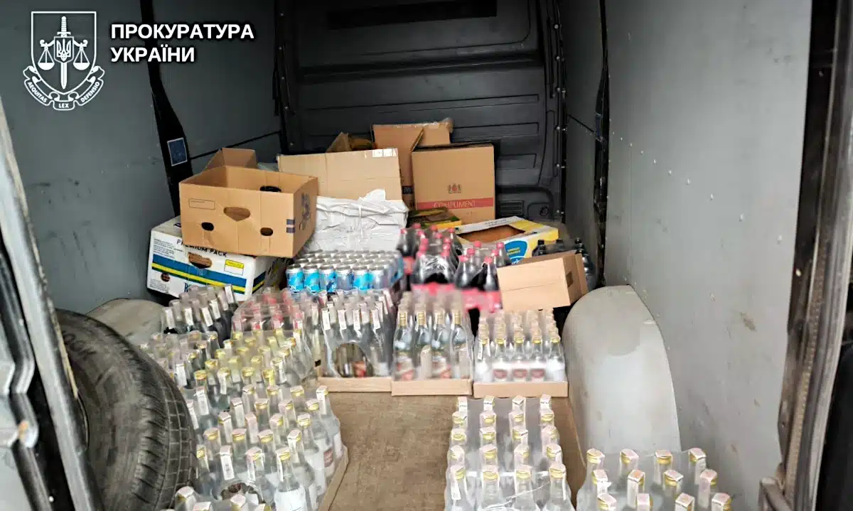 Цигарки передадуть ЗСУ, алкоголь утилізують. Суд покарав підприємця за фальсифіковані товари