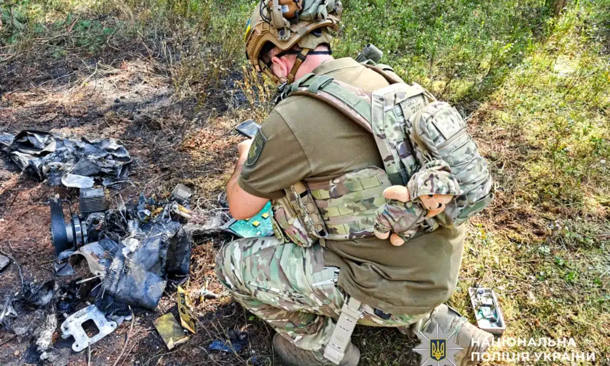 На Рівненщині зафіксували падіння уламків ворожих літальних апаратів під час атаки