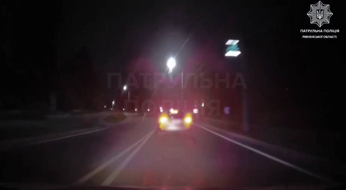 Без номерів, без прав і під кайфом: чим закінчилася нічна погоня за Audi в Рівному