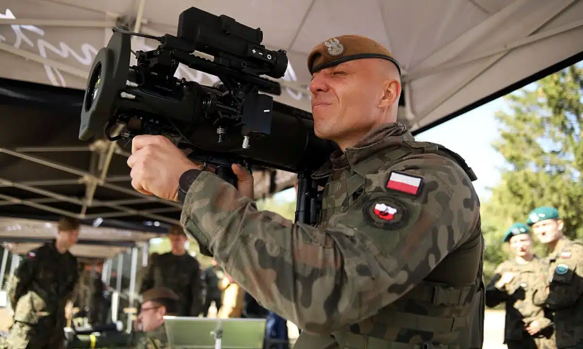 Польща планує збивати російські дрони над Україною без погодження з НАТО та ЄС